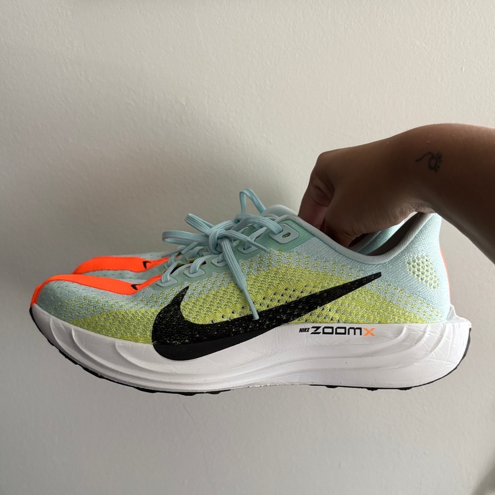 Nike Pegasus Plus Women’s